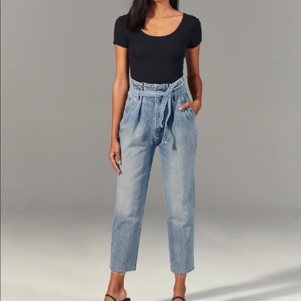 ✨HP✨ AF Paperbag Waist Mom Jean